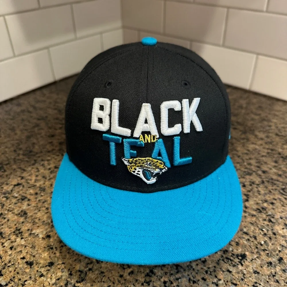Jacksonville Jaguars Black & Teal NFL Football New Era 59Fifty Cap Hat 7 3/8 - Picture 1 of 8